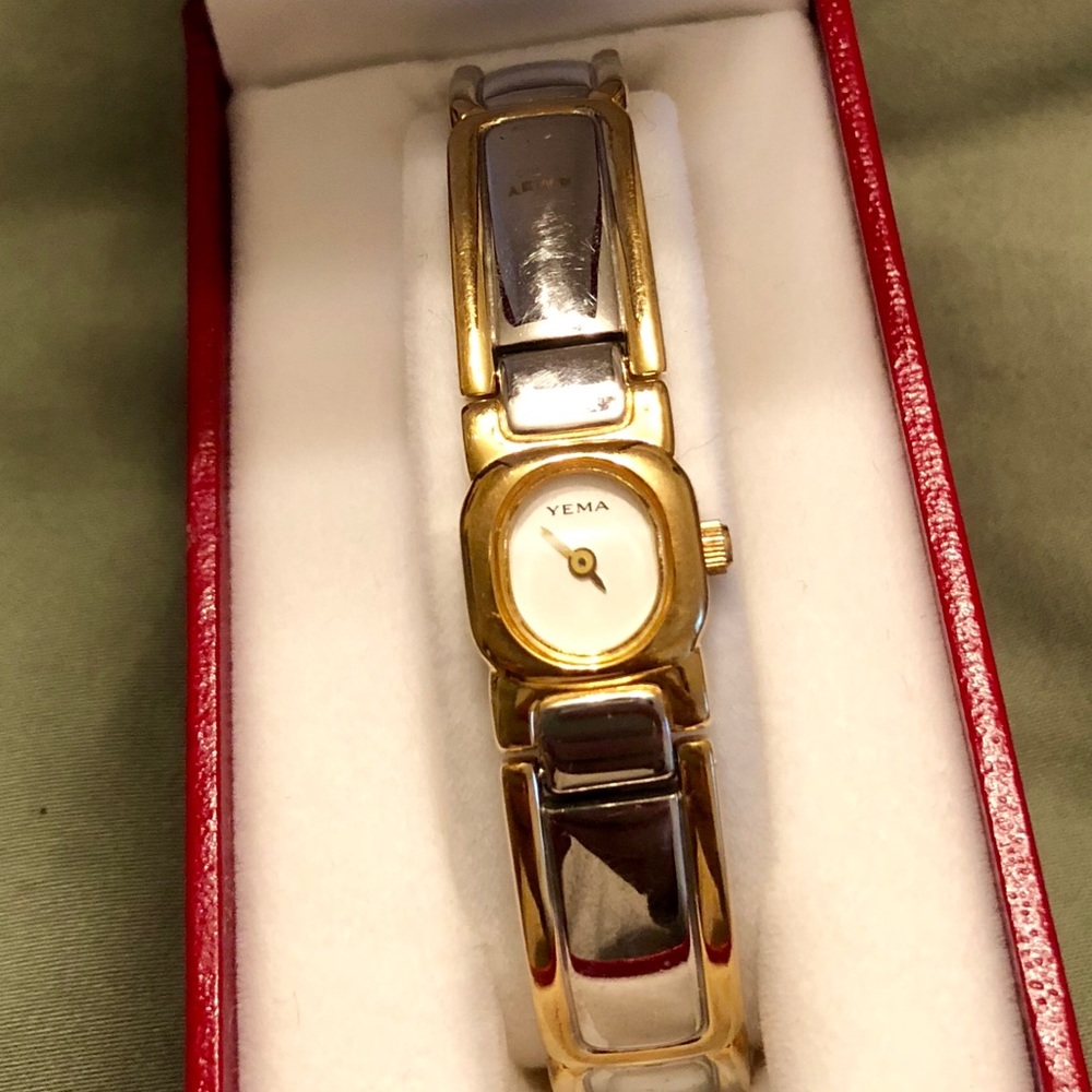 Ladies Yema Paris Bracelet Watch